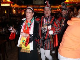 carnavalradio bij Gorissen met prinsenpaar van Op de Bies